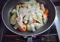印度咖喱鸡丁煲的做法 步骤5