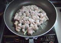 印度咖喱鸡丁煲的做法 步骤3