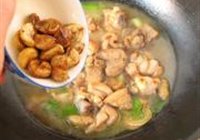 栗子鸡块的做法 步骤8