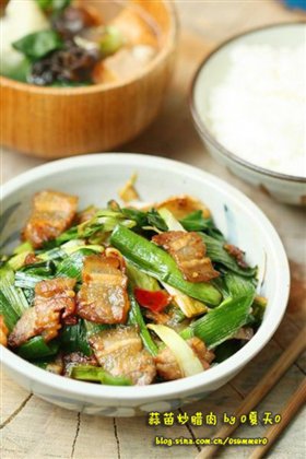 蒜苗炒腊肉