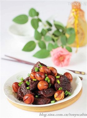 红烧牛肉炖鹌鹑蛋