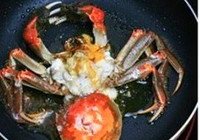 螃蟹烧魔芋的做法 步骤5