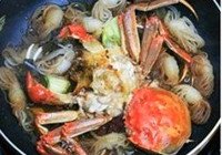 螃蟹烧魔芋的做法 步骤7