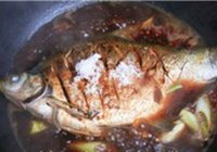 红烧武昌鱼的做法 步骤6