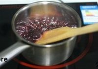 黑樱桃海绵蛋糕卷的做法 步骤2