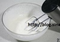 黑樱桃海绵蛋糕卷的做法 步骤21