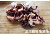 肉片炒鲜蘑的做法 步骤2