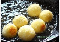 香炸饭团的做法 步骤8