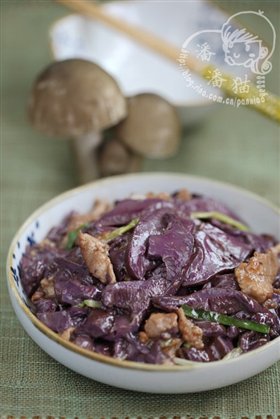 肉片炒鲜蘑