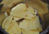 凤眼果焖鸭的做法 步骤4