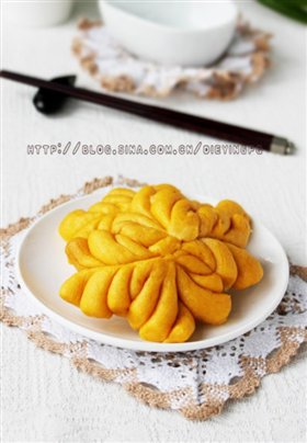 南瓜菊花卷