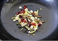 酸菜鱼的做法 步骤9