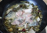 酸菜鱼的做法 步骤12