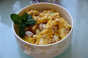葱白炒鸡蛋