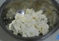 经典乳酪布丁的做法 步骤2