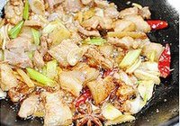 砂锅白菜炖粉条的做法 步骤4