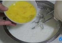 经典乳酪布丁的做法 步骤6