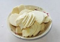 松针芋儿鸡的做法 步骤4