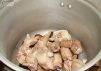 蜜汁猪尾巴的做法 步骤4