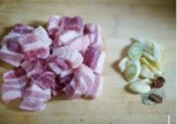 干豆角炖五花肉的做法 步骤4