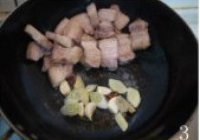 干豆角炖五花肉的做法 步骤6