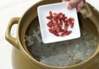 桃胶银耳羹的做法 步骤4