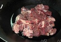 柱候酱焖牛腩萝卜的做法 步骤1