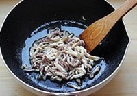 肉丝伊府面的做法 步骤8