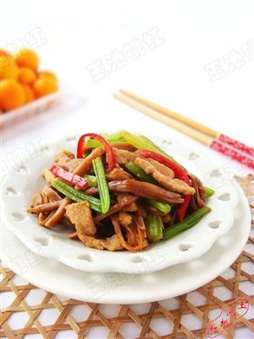 金针炒肉丝