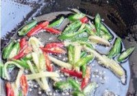 辣炒鱿鱼丝的做法 步骤4