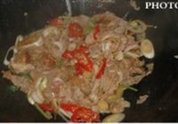 葱爆羊肉的做法 步骤5
