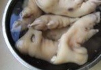 简易版卤猪蹄的做法 步骤4