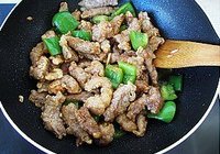 美味溜肉段的做法 步骤14
