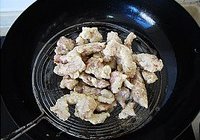 美味溜肉段的做法 步骤7