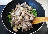 美味溜肉段的做法 步骤12