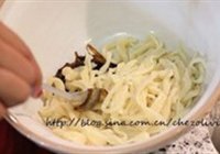 葱油面的做法 步骤4