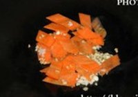 上汤西兰花的做法 步骤3