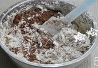 香蕉巧克力蛋糕的做法 步骤5