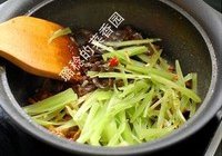 青笋炒肉丝的做法 步骤12