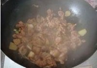 香菇鸡块的做法 步骤3