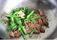 芥兰炒牛肉的做法 步骤9