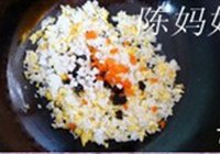爽口蛋炒饭的做法 步骤7