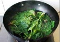 花生拌红根菠菜的做法 步骤4