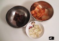 泡菜豆腐锅的做法 步骤3