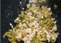 榨菜肉末发面饼的做法 步骤3