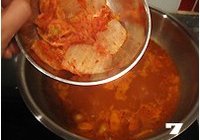 泡菜豆腐锅的做法 步骤7