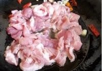 木耳白菜炒肉片的做法 步骤4