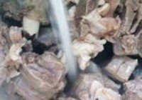 山药胡萝卜炖羊腿的做法 步骤5
