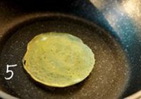 鲜肉蛋卷的做法 步骤5