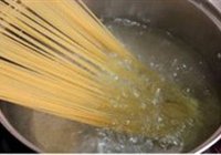 番茄肉酱意面的做法 步骤10
